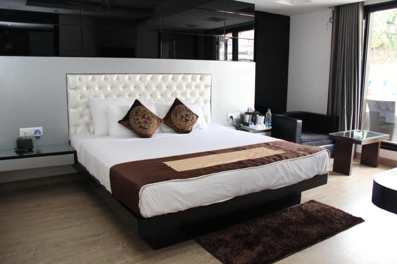 Fabhotel Red Leaf Mall Road Mussoorie Exterior photo