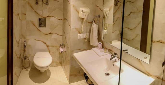 Fabhotel Red Leaf Mall Road Mussoorie Exterior photo