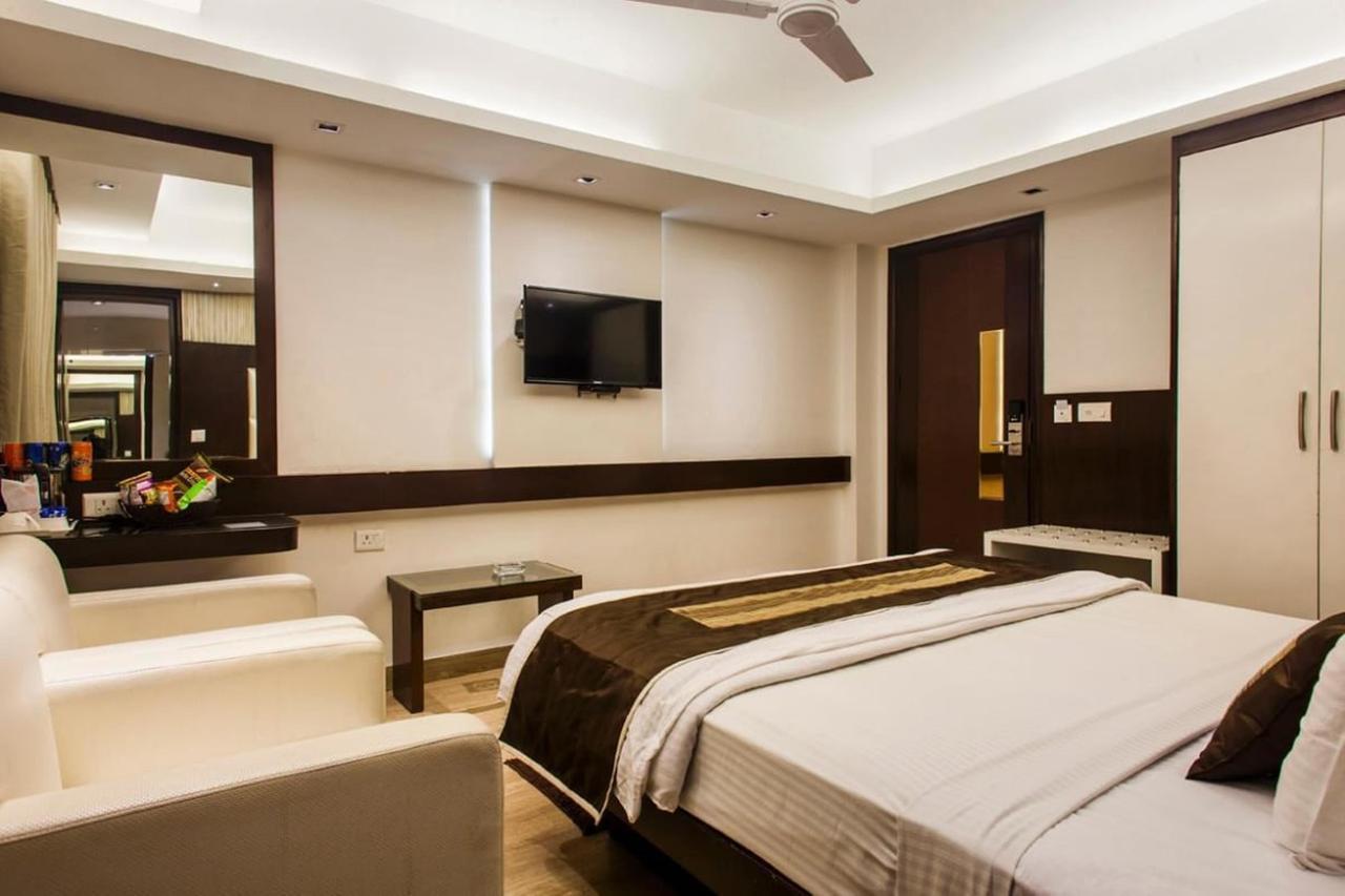 Fabhotel Red Leaf Mall Road Mussoorie Exterior photo