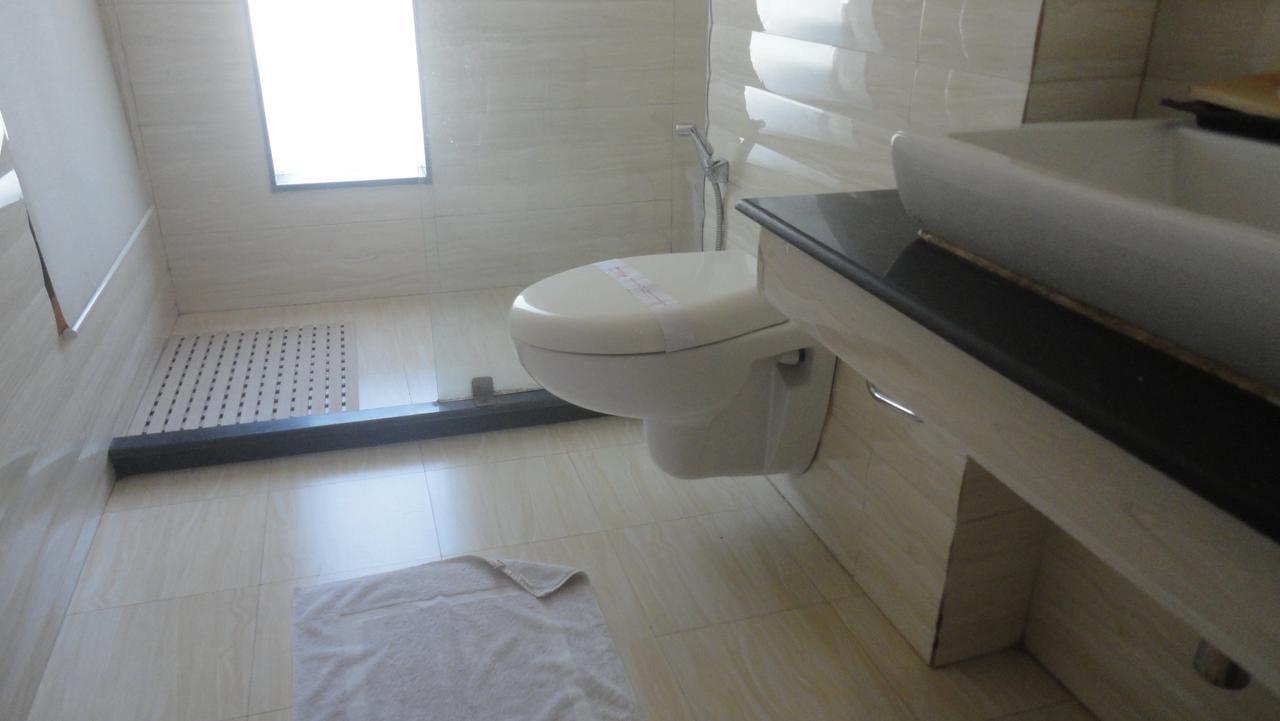 Fabhotel Red Leaf Mall Road Mussoorie Exterior photo