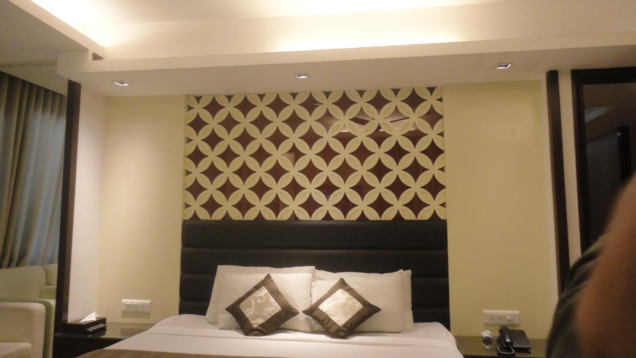 Fabhotel Red Leaf Mall Road Mussoorie Exterior photo