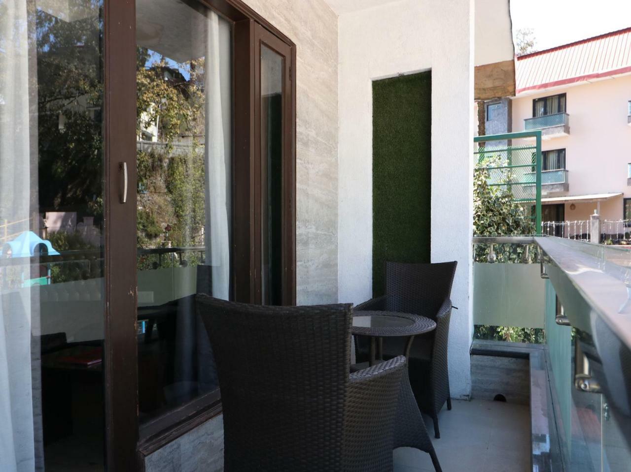 Fabhotel Red Leaf Mall Road Mussoorie Exterior photo