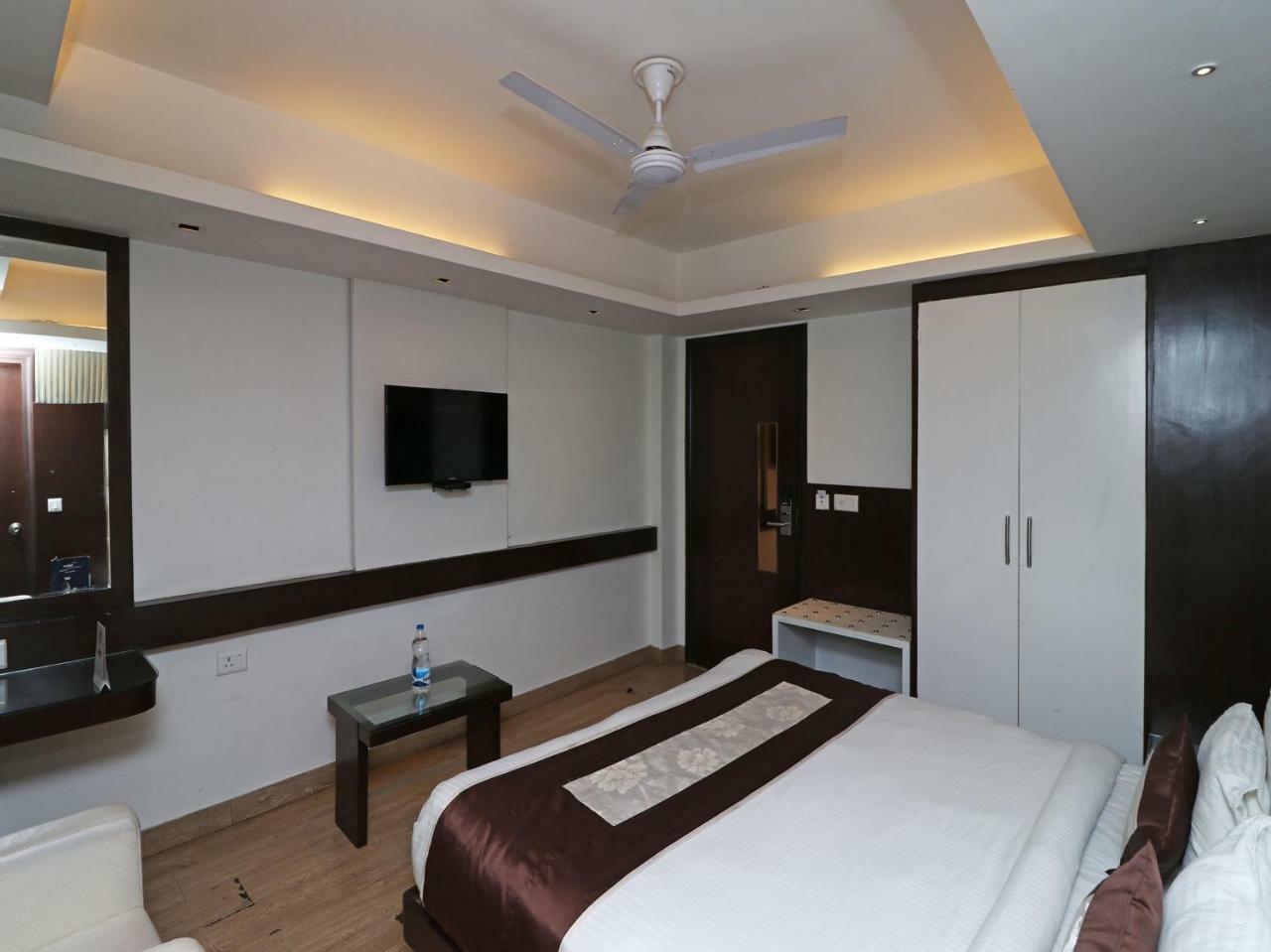 Fabhotel Red Leaf Mall Road Mussoorie Exterior photo