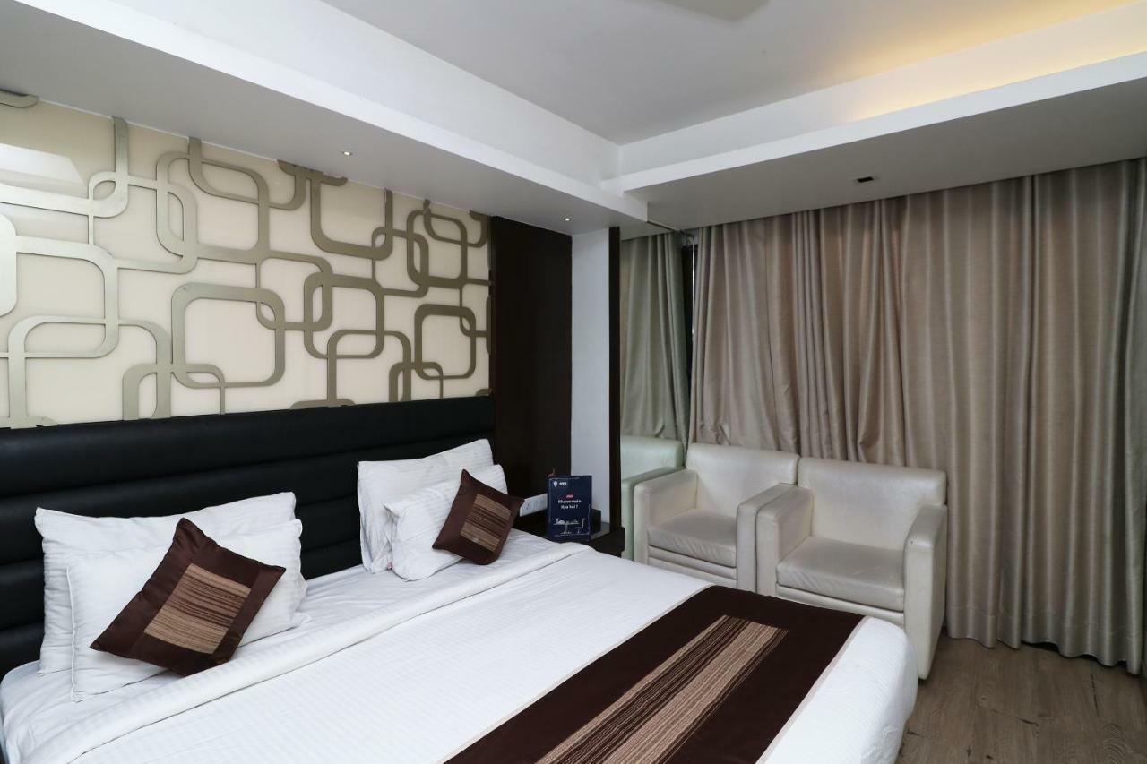 Fabhotel Red Leaf Mall Road Mussoorie Exterior photo